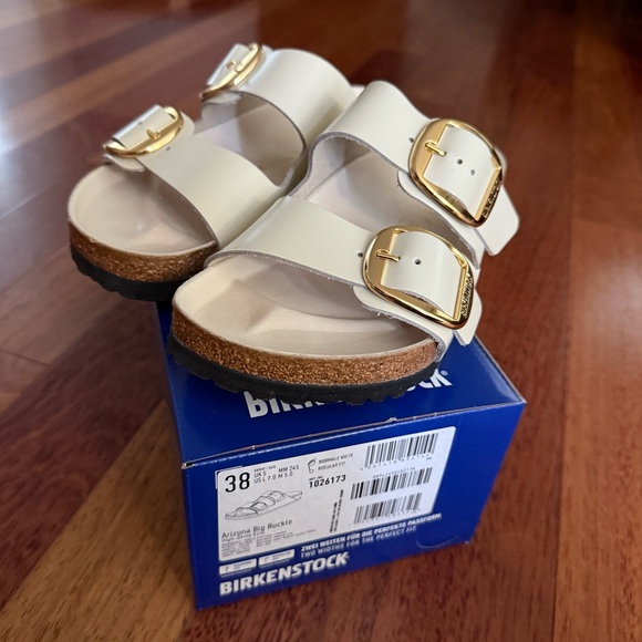 Birkenstock Shoes - Arizona Big Buckle Natural Leather Patent High Shine Ecru Size: EU 38 / US 7-7.5